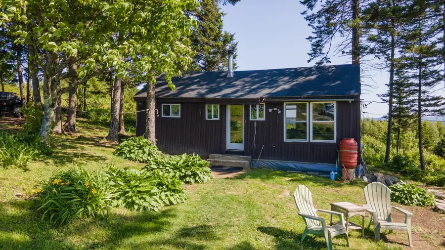 533 Mt Ephraim Road, Searsport, ME 04974 - #2
