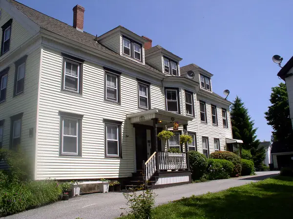 8 Spring Street, Westbrook, ME 04092