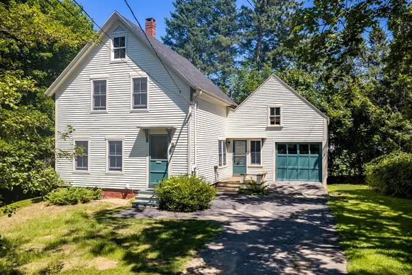 8 Park Street, Camden, ME 04843