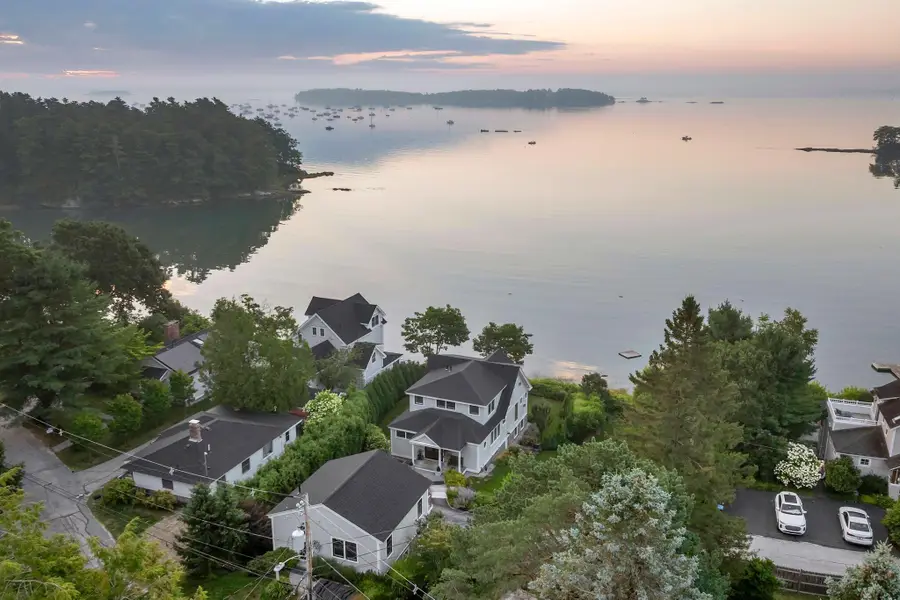 32 Edgewater Road, Falmouth, ME 04105 - #2
