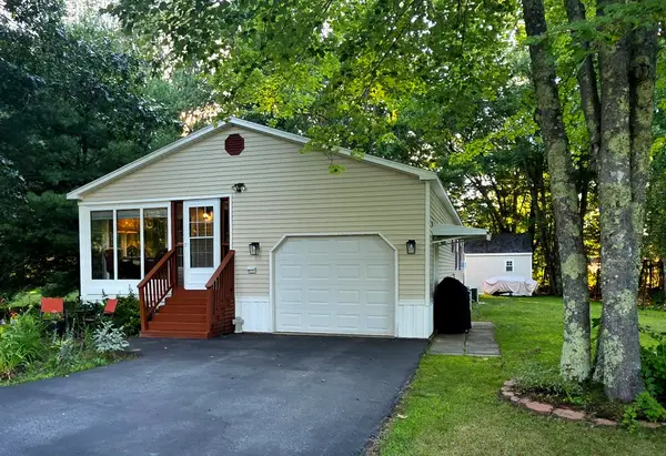 27 Chickadee Drive, Alfred, ME 04002