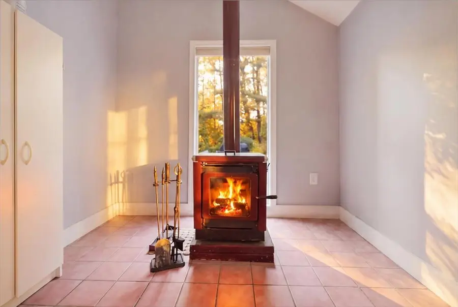 1 Dell Court, Auburn, ME 04210 - #3