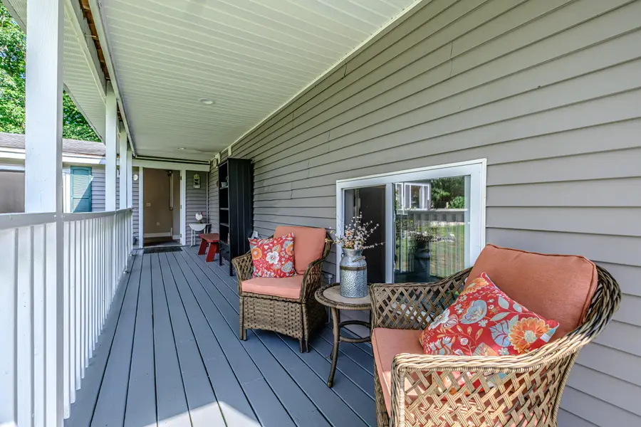 537 Oxford Street, Paris, ME 04281 - #2