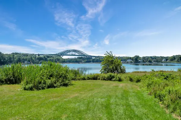 93 Old Dennett Road, Kittery, ME 03904