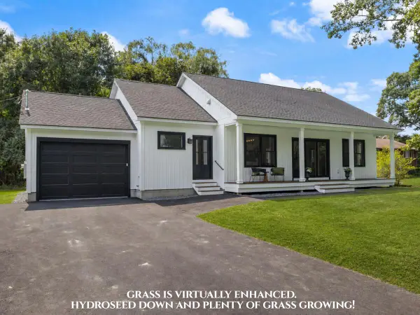 35 Leach Road, Kittery, ME 03904