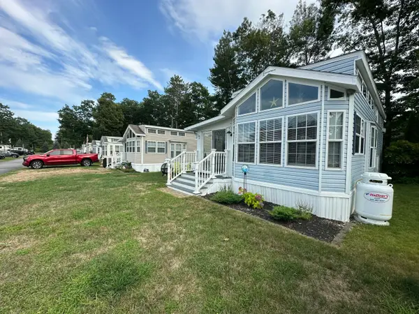 23 College Drive #13, Wells, ME 04090