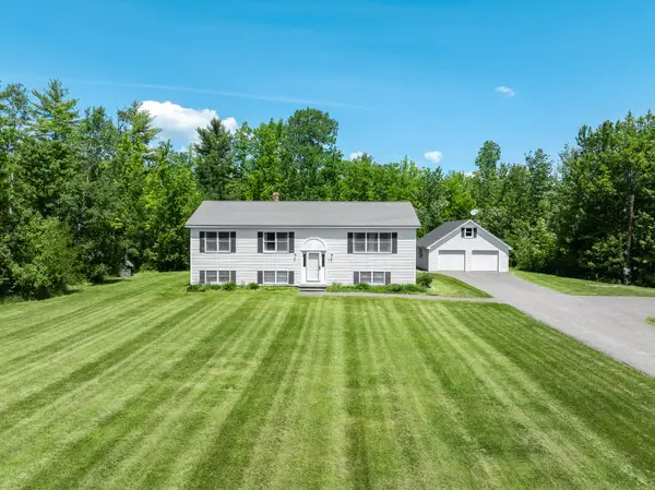 861 Coldbrook Road, Hermon, ME 04401