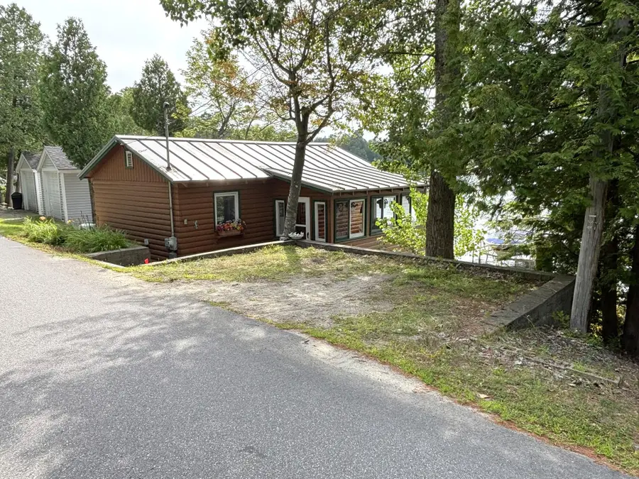 392 Memorial Drive, Winthrop, ME 04364 - #3