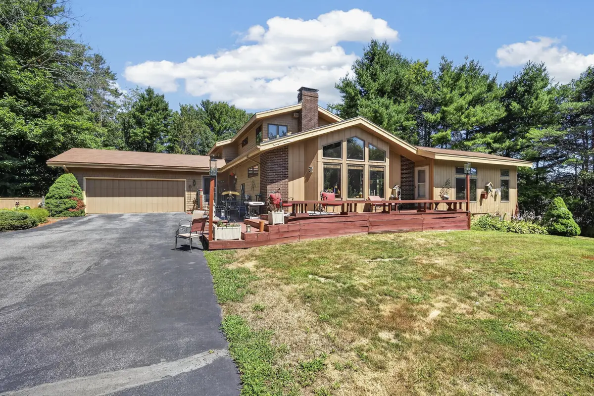 2 Brookfield Road, Falmouth, ME 04105 - #1