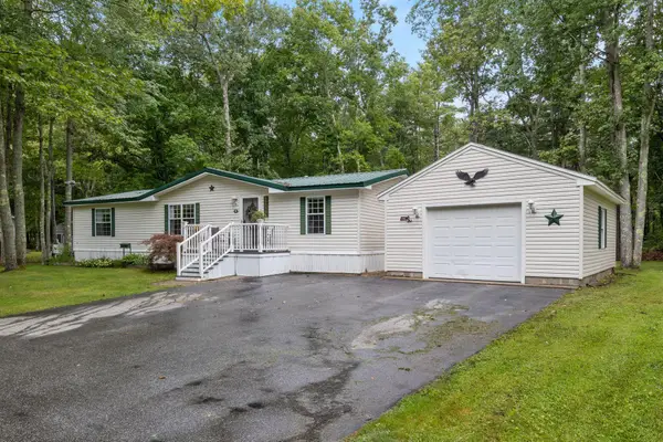 18 Marsh Brook Crossing, Sanford, ME 04073