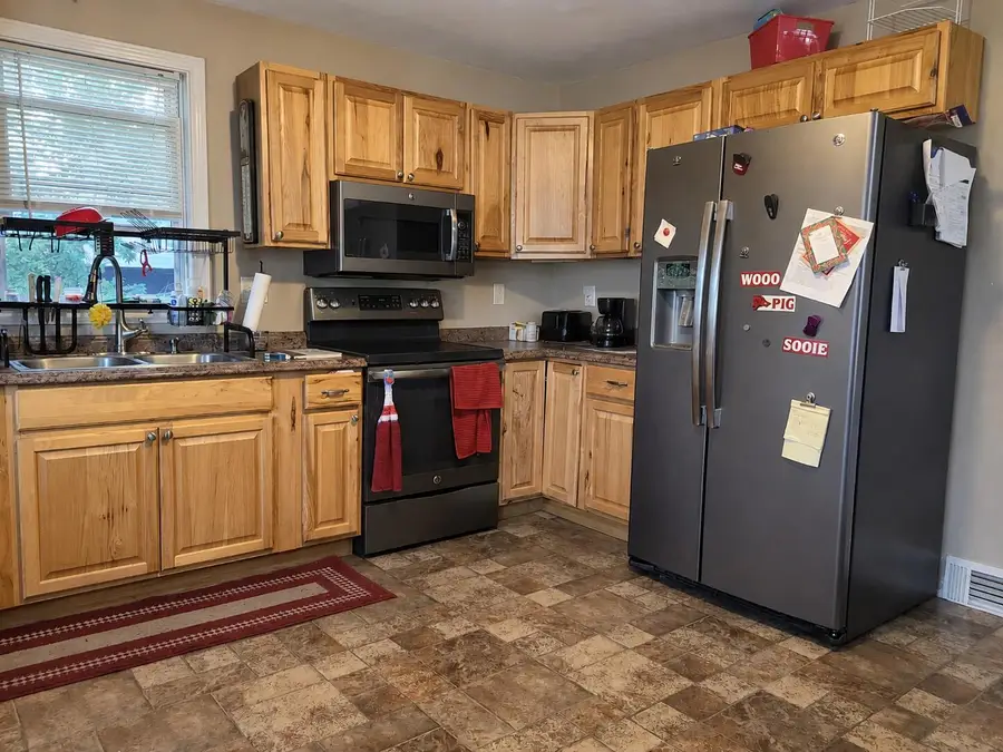 2 Hallowell Street, Winslow, ME 04901 - #3