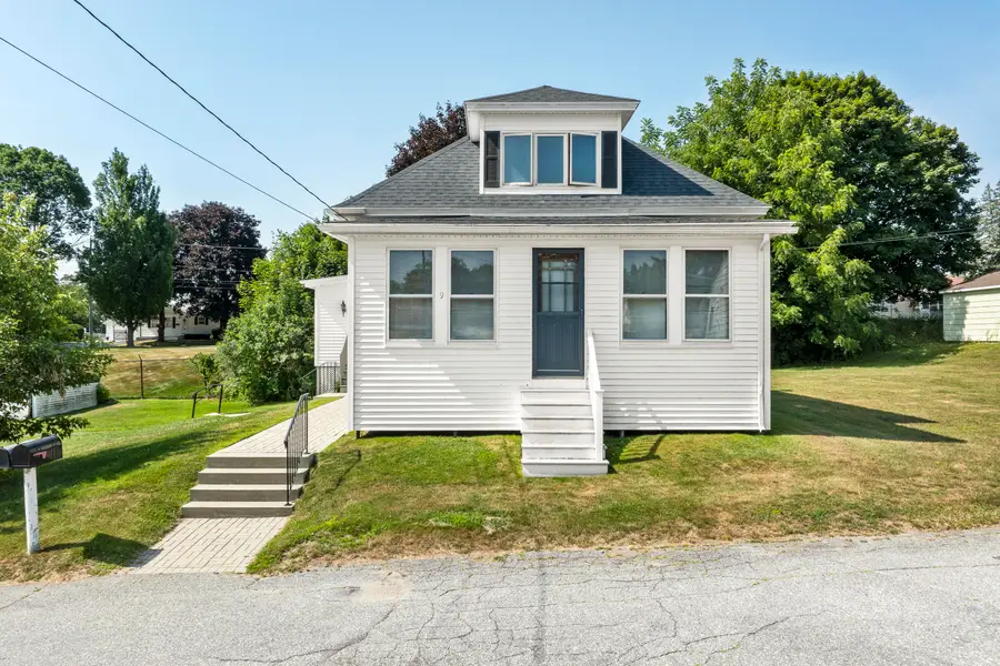 9 Nash Street, Lewiston, ME 04240 - #3