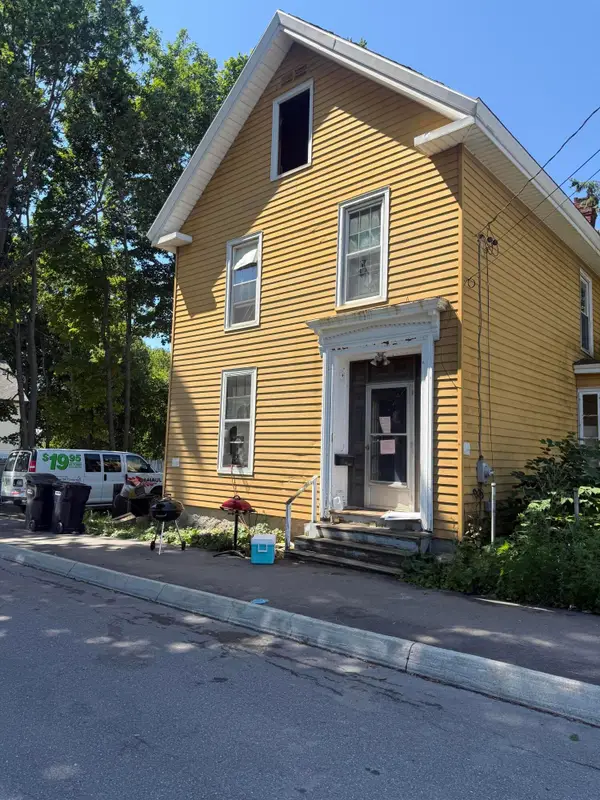 18 Prentiss Street, Bangor, ME 04401