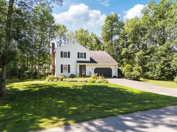 12 Primrose Street, Winslow, ME 04901