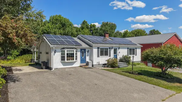 4 Lunar Bee Way, Fairfield, ME 04937