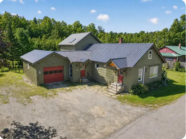 31 Hancock Street, Dover-Foxcroft, ME 04426