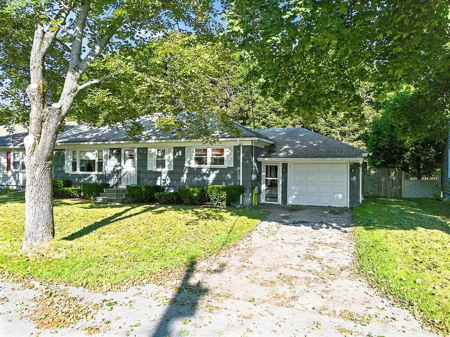 28 Arkwright Avenue, Lewiston, ME 04240 - #3
