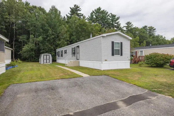 72 Village Drive, Lewiston, ME 04240