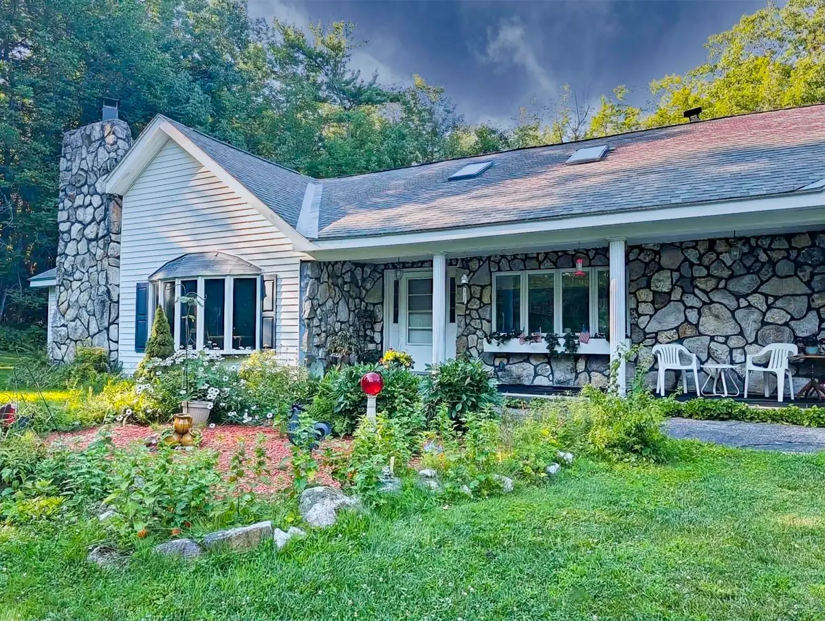 489 E Oxford Road, Oxford, ME 04270 - #1