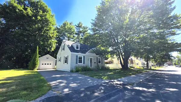 826 Somerset Street, Rumford, ME 04276