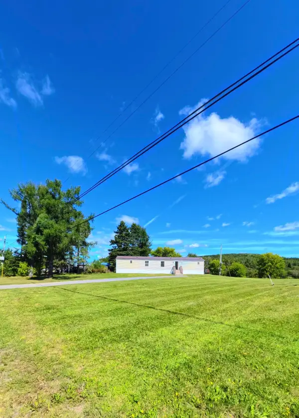 6 E Echo Lake Road, Presque Isle, ME 04769