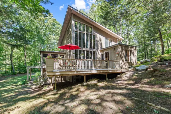 18 Mill Ridge Road, Cumberland, ME 04021
