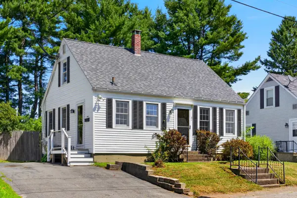 21 First Avenue, Augusta, ME 04330