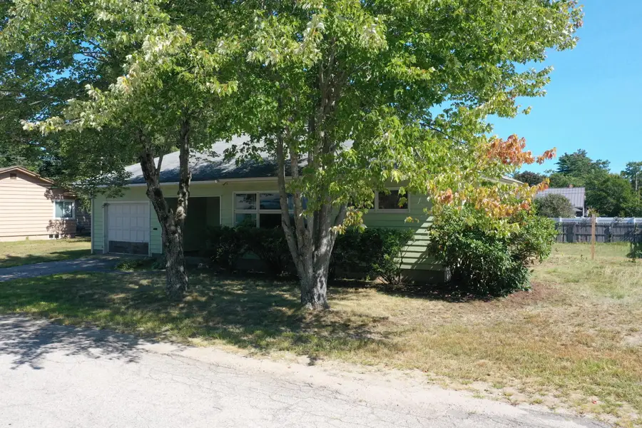 8 James Avenue, Sanford, ME 04073 - #3