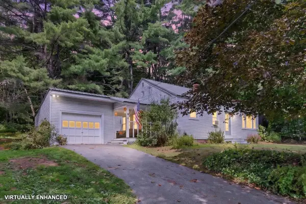 3 Hillside Avenue, Winthrop, ME 04364