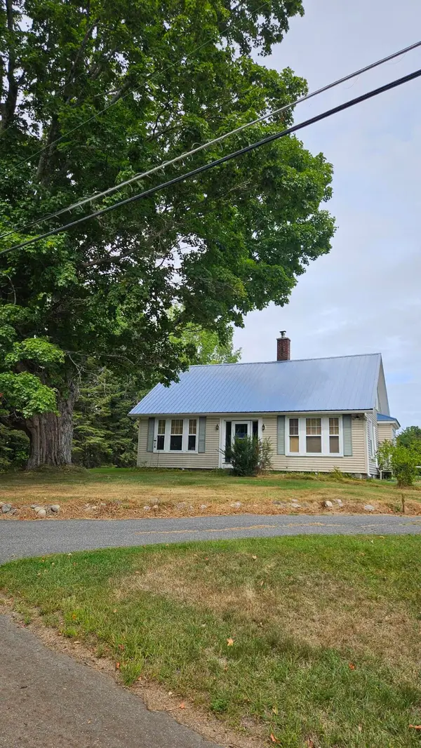 58 Waugan Road, Monmouth, ME 04259