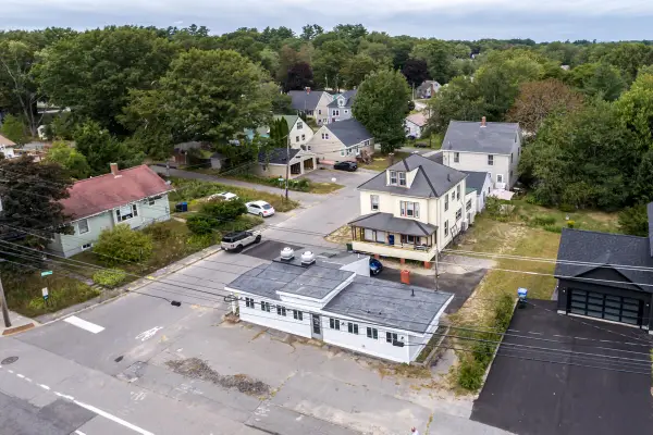 449 Main Street, South Portland, ME 04106