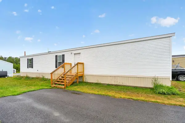 33 Black Bear Road, Brewer, ME 04412
