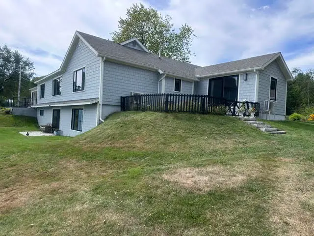 48 Mayo Street, Belfast, ME 04915 - #3