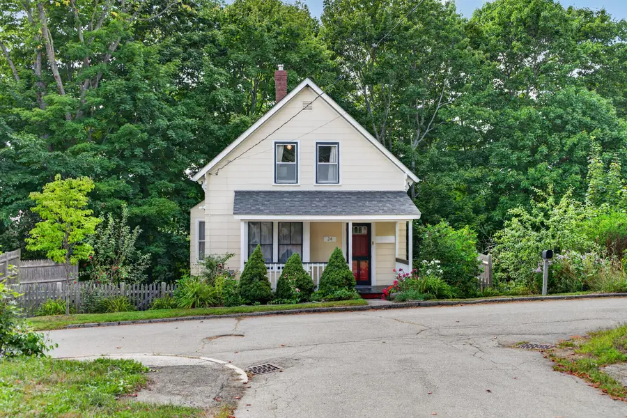 24 Glidden Street, Waldoboro, ME 04572 - #2