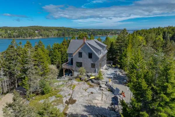 170 Harbor Road, Swans Island, ME 04685