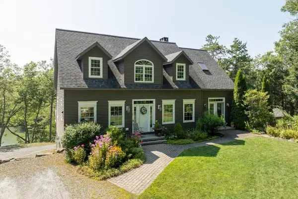 29 Wiscasset Road, Boothbay, ME 04537