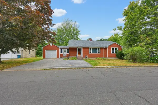 25 Avalon Road, Portland, ME 04103