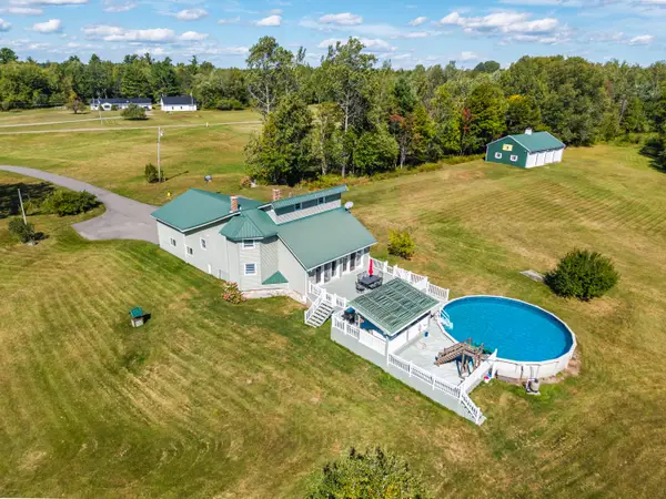 47 Higgins Road, Palmyra, ME 04965