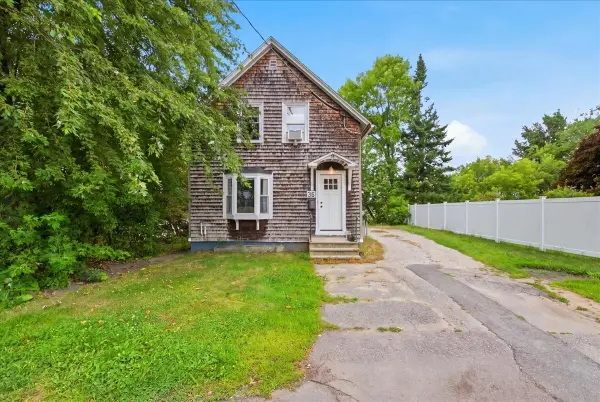 36 Winter Street, Lewiston, ME 04240