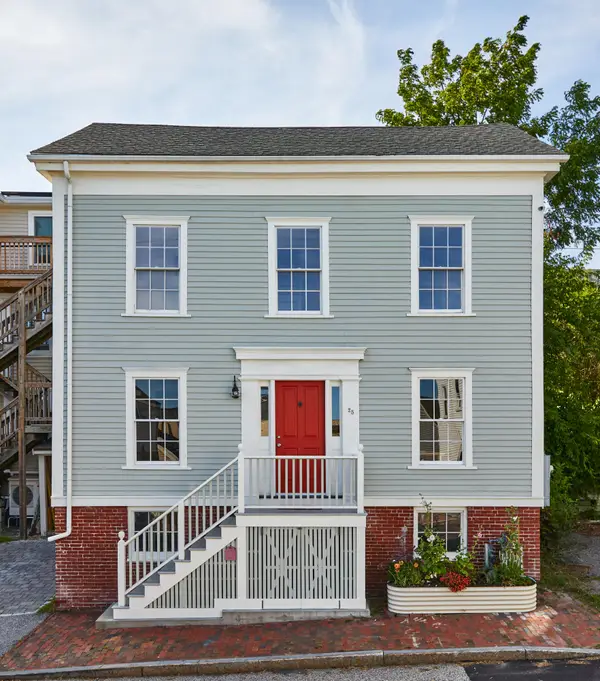 25 Summer Street, Portland, ME 04102