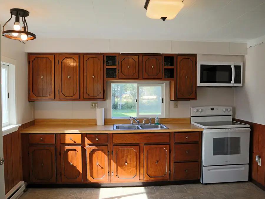 8 Coburn Avenue E, Jackman, ME 04945 - #3