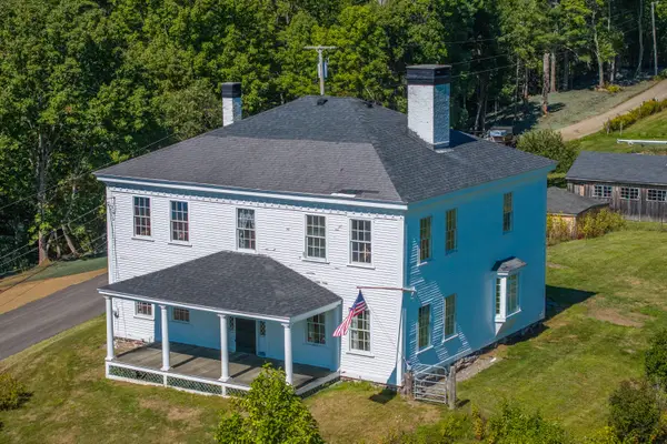 3 S Cobbtown Road, Lincolnville, ME 04849