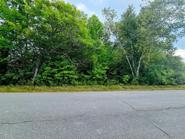 82-2 B&a Avenue, Milo, ME 04463