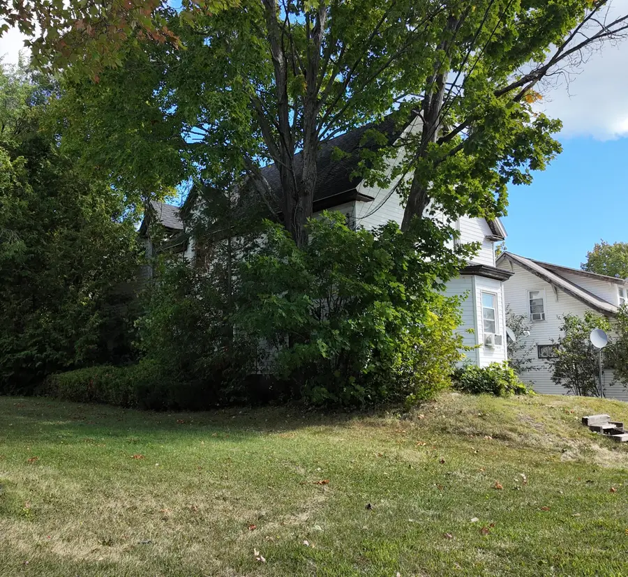 19 Oakland Street, Waterville, ME 04901 - #3