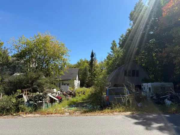 93 Hinkley Road, Gardiner, ME 04345