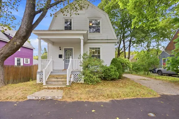 138 Davis Avenue, Auburn, ME 04210