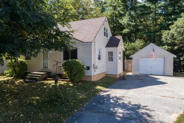 102 Merrymeeting Road, Brunswick, ME 04011