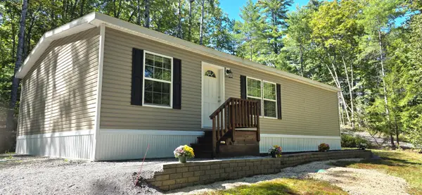 174 Maplewood Drive, Naples, ME 04055