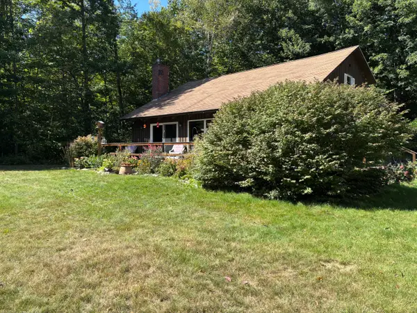236 Us Rt 2 E Road, Wilton, ME 04294