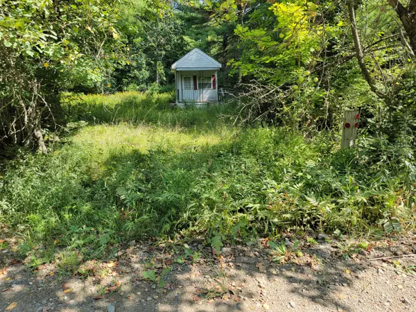 239 Folsom Pond Road, Lincoln, ME 04457